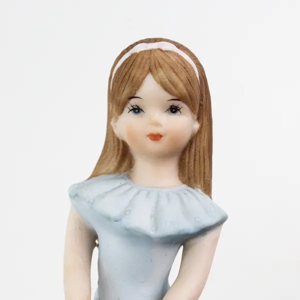 Vintage 1982 Enesco Growing Up Birthday Girls Age 10 Porcelain Figurine 5"