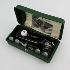 1948 Singer Buttonholer No. 160506 With 5 Template Sizes  Manual and Green Case