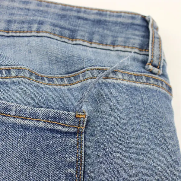 Old Navy Medium Wash Denim Capris Women's Size 20