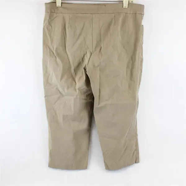 Time And Tru Beige Pull-On Capris Women's Large 12-14