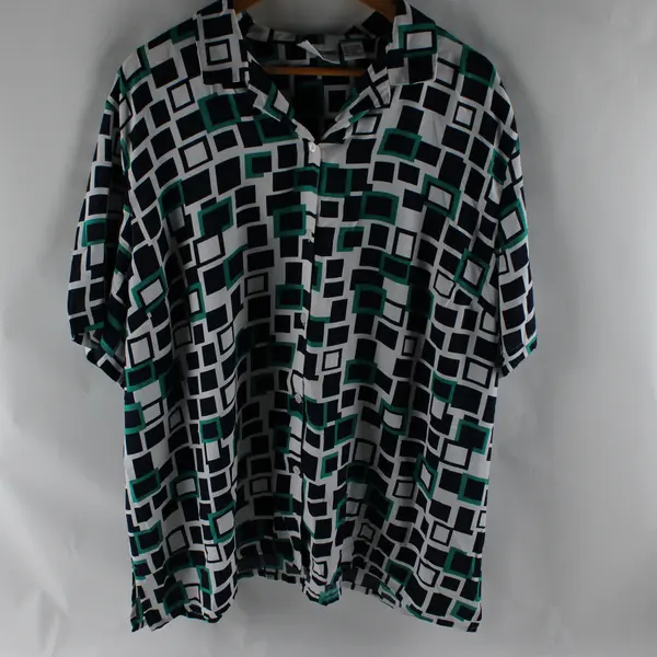 Alfred Dunner Women's 22W Multicolor Square Pattern Short Sleeve Button Up Shirt