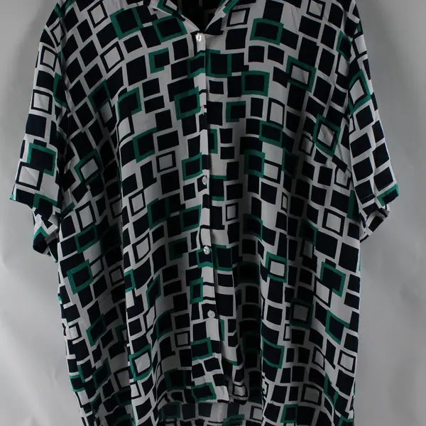 Alfred Dunner Women's 22W Multicolor Square Pattern Short Sleeve Button Up Shirt