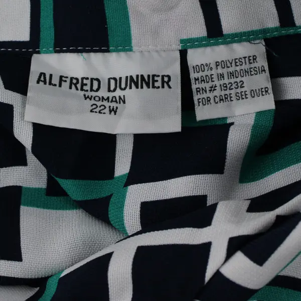 Alfred Dunner Women's 22W Multicolor Square Pattern Short Sleeve Button Up Shirt