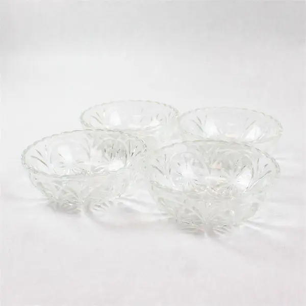 Set of 4 Anchor Hocking Medallion Clear Glass Serving Bowls 