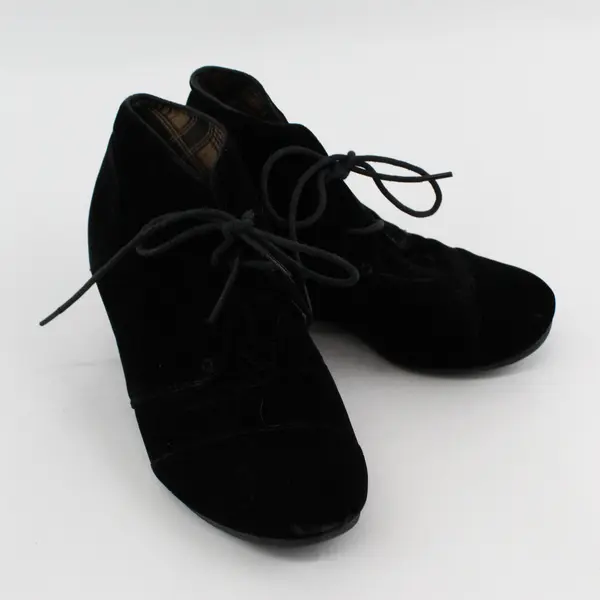 Forever Solid Black Velvet Lace Up Wedge 2.75" Heel Ankle Booties Women's Size 7