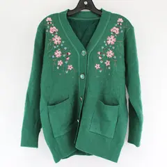 Unbranded Women's M/L Green Faux Fur Lined Embroidered Button Up Cardigan 