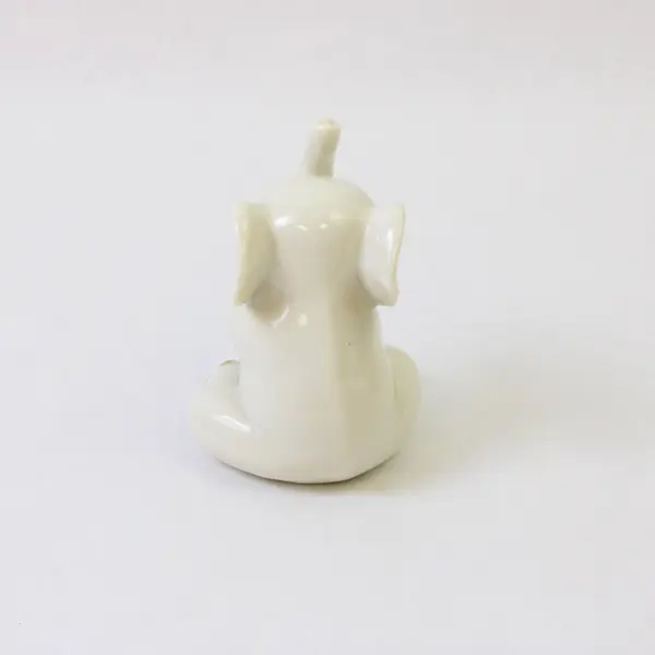 Lenox Porcelain Baby Elephant Figurine Sitting White 24K Gold Trunk Up