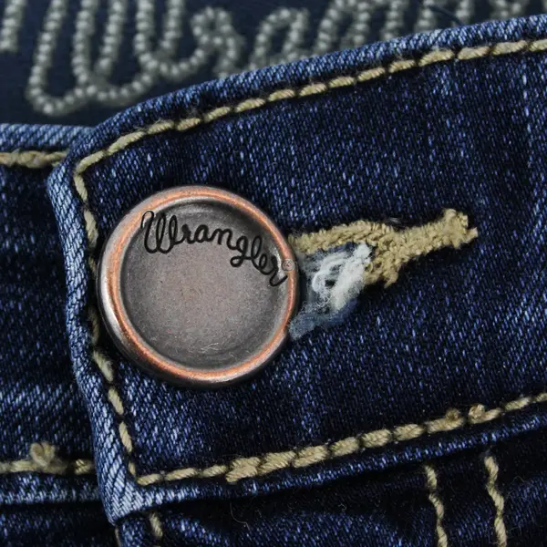 Wrangler Ultimate Riding Jean Medium Wash Straight-Leg Women's 29/7 x 32