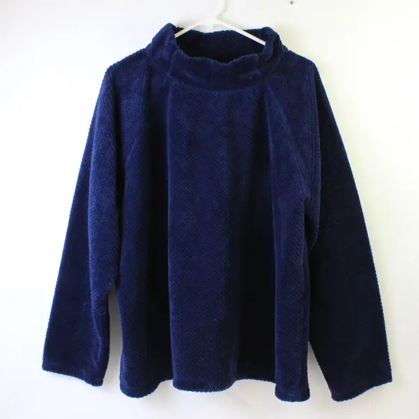 St. John's Bay Blue Fuzzy Stand Collar Long-Sleeved Pullover Women's XL