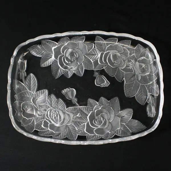 Studio Nova Winter Rose Frosted Rose Hors d Oeuvre Tray 11.75”x 8.5”