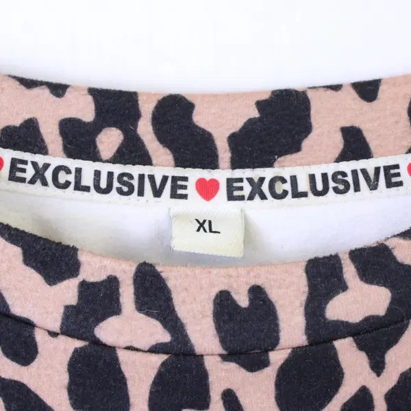 Exclusive Leopard Print Long-Sleeved Shirt Women's XL