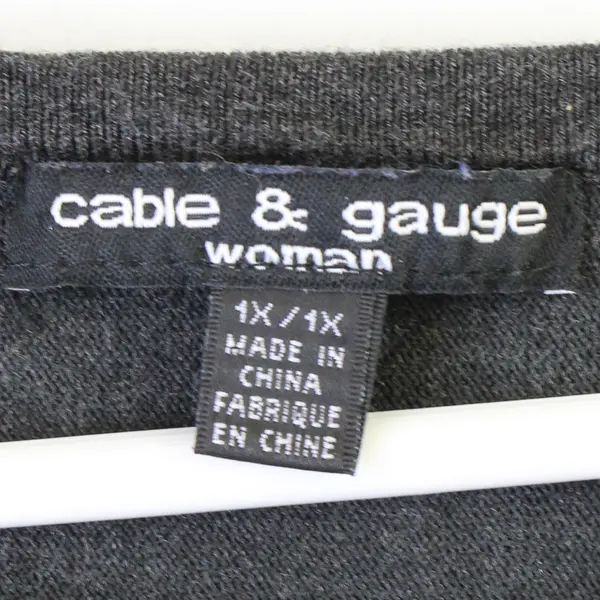 Cable & Gauge Dark Gray Bedazzled Long-Sleeved Top Women's 1X