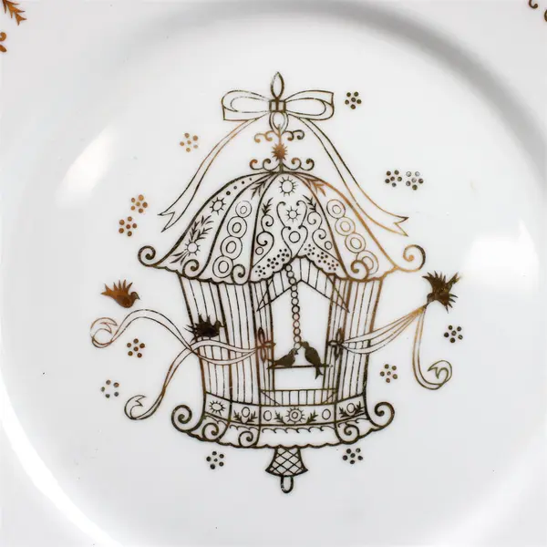 Unbranded White Ceramic With Gold Paint "Happy Anniversary" Dinner Plate 10.5"