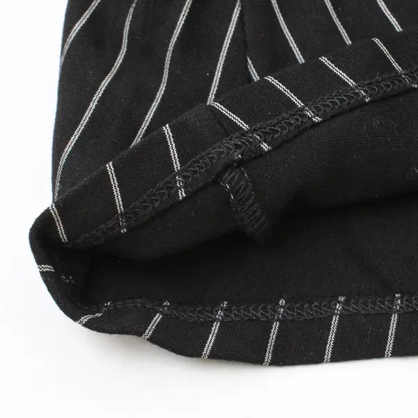 Paperloc Black and White Pinstripe Pleated Mini Skirt Women's Medium