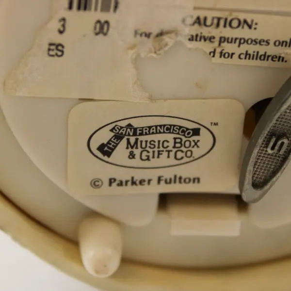 San Francisco Music Box Co Celebrating Our Love 2 Doves Musical Snowglobe