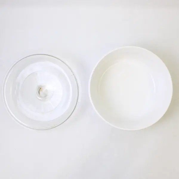 CorningWare French White Ceramic With Glass Top/Lid Round Casserole Dish 8"