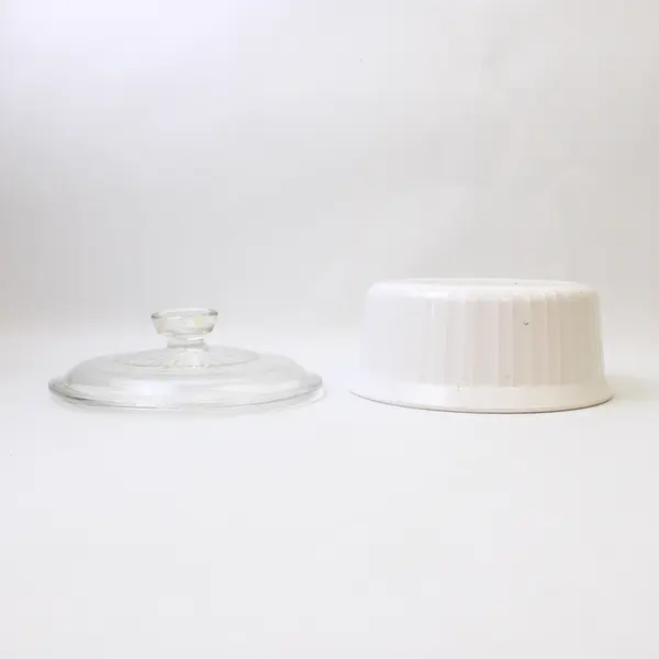 CorningWare French White Ceramic With Glass Top/Lid Round Casserole Dish 8"