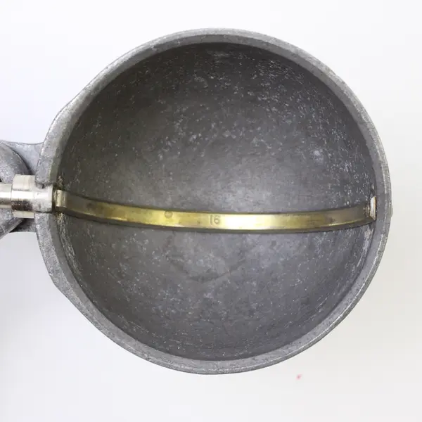 Vintage Scoop Master Mechanical Ice Cream Scoop Black Handle