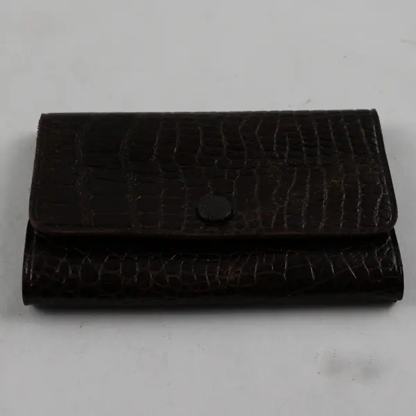 Brown Crocodile-Embossed Leather Men's Wallet & Matching Key Case (Snap Broken)