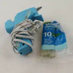 Ad Tech Lo Temp Hot Glue Gun w/ 7 Glue Sticks Compact 5in Used