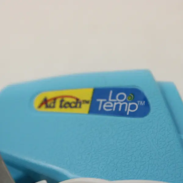Ad Tech Lo Temp Hot Glue Gun w/ 7 Glue Sticks Compact 5in Used