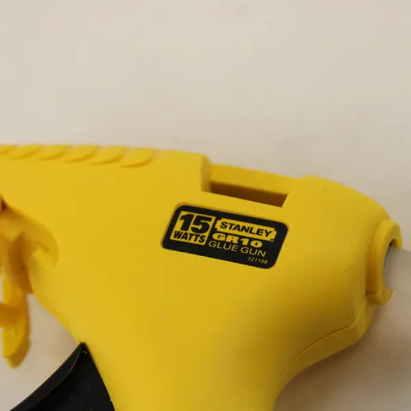 Stanley GR-10 15W Glue Gun w/ 24 Glue Sticks - Used Untested