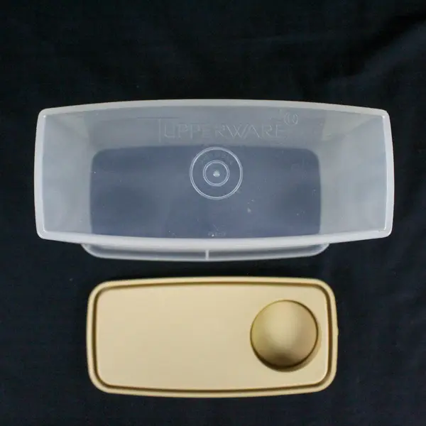 Vintage Tupperware Pitcher Cereal Keeper 469-15 Lid 471-10 