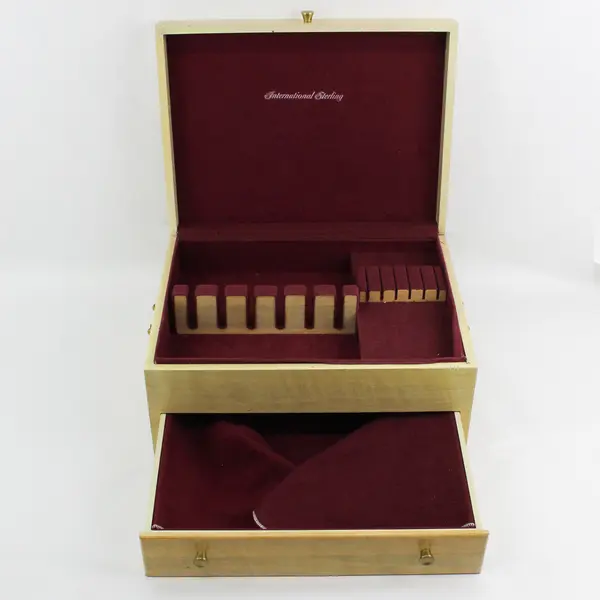 Vtg International Sterling Flatware Case Beige Laminated Wood W/ Burgundy Lining
