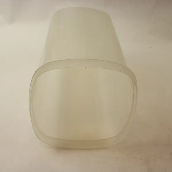 Rubbermaid Servin' Saver 556 Plastic Food Canister 4.5 Quarts with Red Lid
