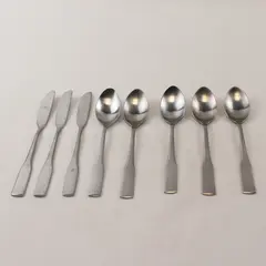 Lot Of 8 Oneida Silver Persuasion (Stainless) Flatware 5 Teaspoons 3 Knives
