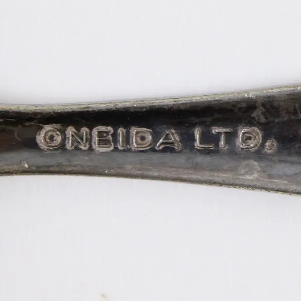 Oneida Silver Belford Pattern (Silverplate) Flatware Baby Fork 4.25" Long