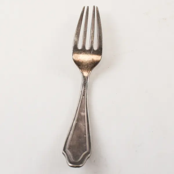 Rockford SP Co 5 Unknown Pattern (Silverplate) Flatware Baby Fork 5" Long
