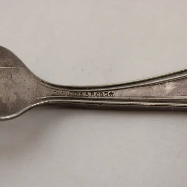 Rockford SP Co 5 Unknown Pattern (Silverplate) Flatware Baby Fork 5" Long