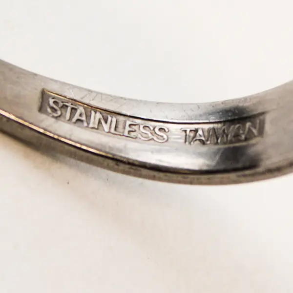 Unbranded Baby Patterned Flatware Curved Handle Baby Spoon 3.75" Long