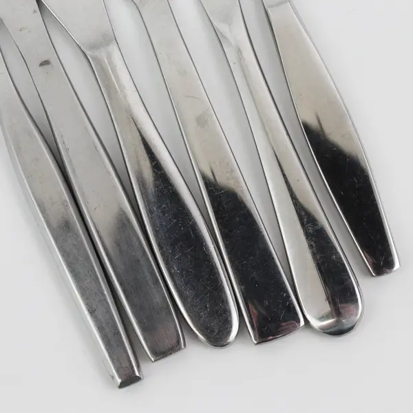 Gourmet Settings 6 Different Unknown Pattern Butter Knives 7" Long Good