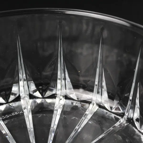 KIG Straight Sided Clear Salad Bowl Cut Pattern Starburst Center 6.75 Inch