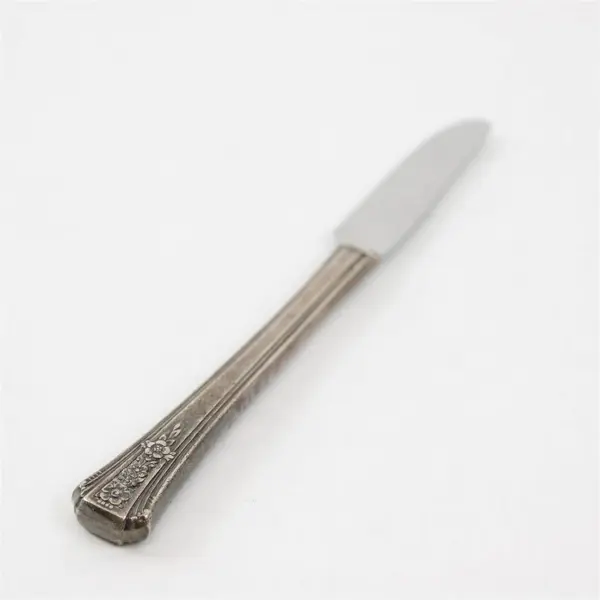 Lot of 6 Vintage Stainless Steel Butter Knives