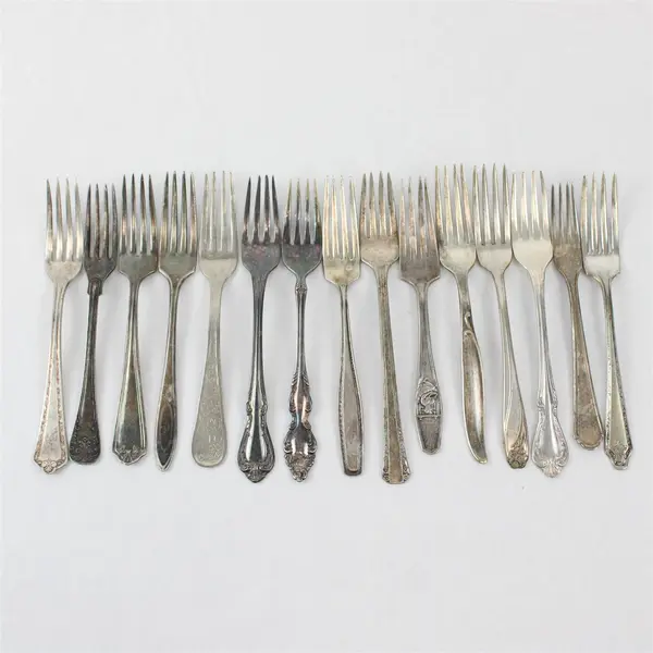 Mixed Lot of 15 Vintage Silver Plated Forks 6"