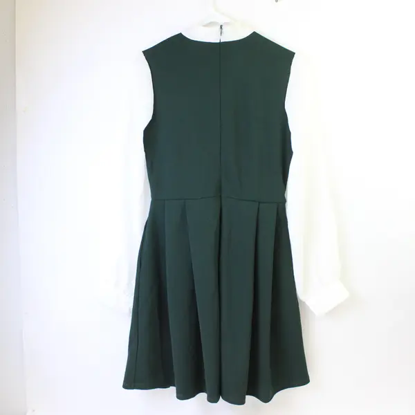 Smak Parlour Retro Green and White Long-Sleeved Mod Dress Women's Medium FLAWED