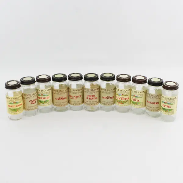 Lot Of 11 Spice Islands Empty Clear Glass Spice Jars W/ Matching Lids 4.5" Tall