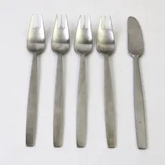 Lot of 5 Norway Stainless 4 Forks & 1  Modern Long Handle Luncheon Knife