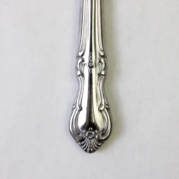Set of 2 Salem Victoria Stainless Steel Dinner Table Knives 9 in