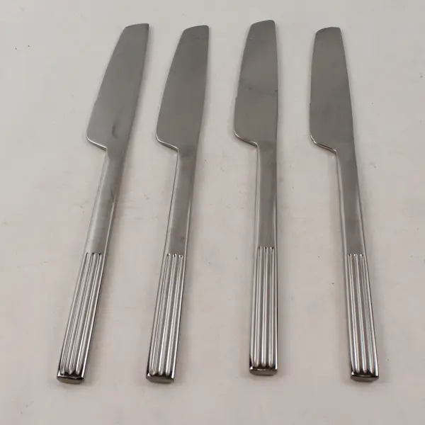 Set of 4 IKEA Stainless Steel Dinner Knives 8-3/8"