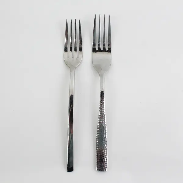Lot of 2 Mismatched Stainless Steel Dining Dinner Place Forks Flatware