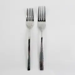 Lot of 2 Mismatched Stainless Steel Dining Dinner Place Forks Flatware