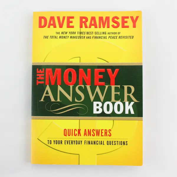 The Money Answer Book Quick Answers to Financial Questions Dave Ramsey 2004 PB