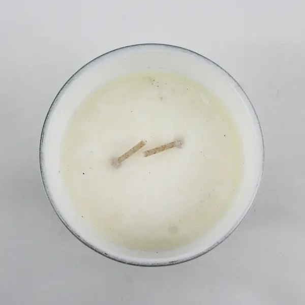 Grace + Beauty Fresh Linen Scented Candle - 16oz - Hand Poured Soy Wax