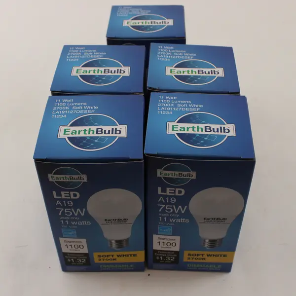 Lot Of 5 Earth Bulb LED Soft White Dimmable Light Bulbs 75W 11 Watts 120 Volts