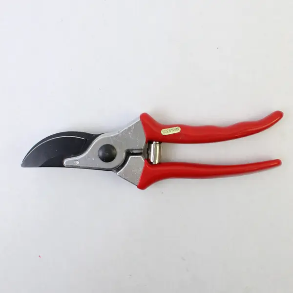Zenport Red/Black Metal Gardening Tool Handheld Swiss-Style Pruning Shears Z103