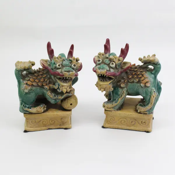 Vintage Chinese Glazed Porcelain Foo Dog Guardian Lion Statue  Pair